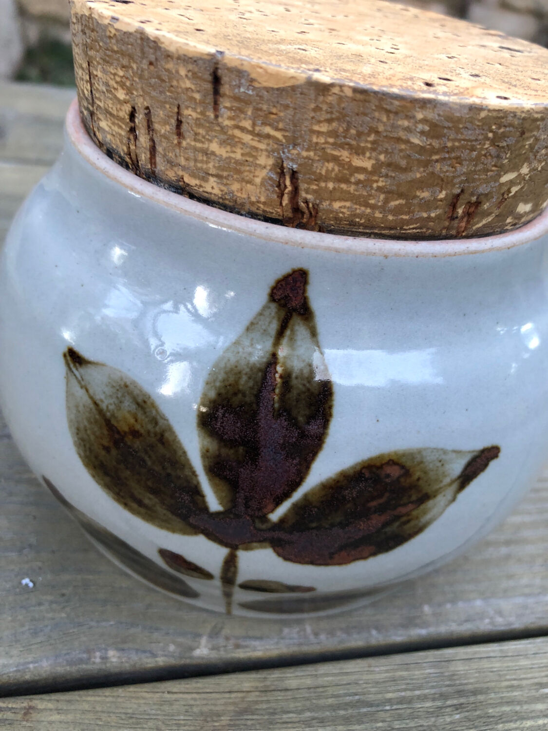 Arnon stoneware enamelled pot