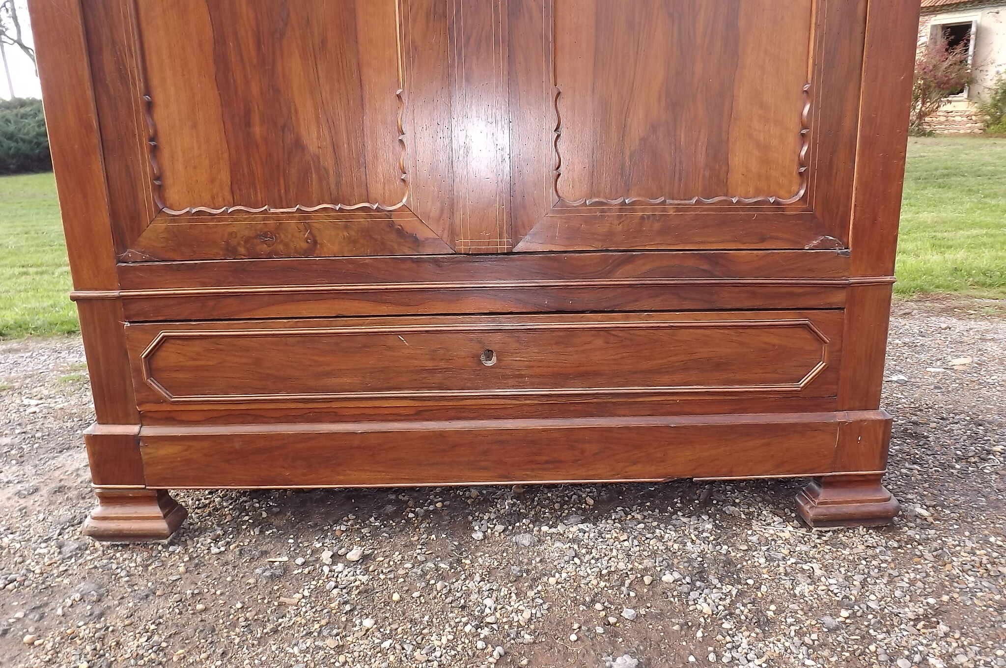 Armoire Louis-Philippe en noyer du XIXème