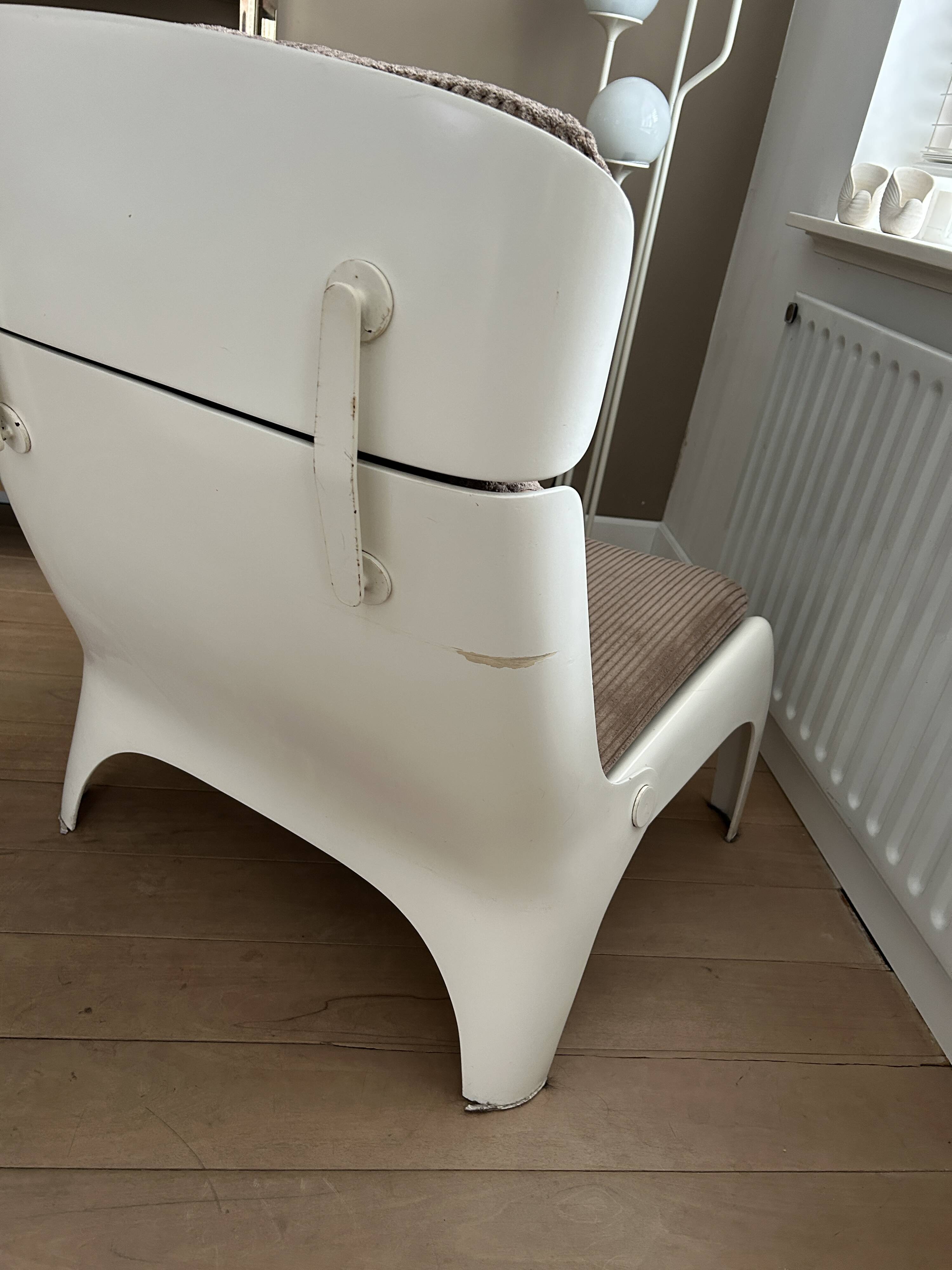 Vintage space age fauteuil van Carl Straub, Germany. Nieuw gestoffeerd!