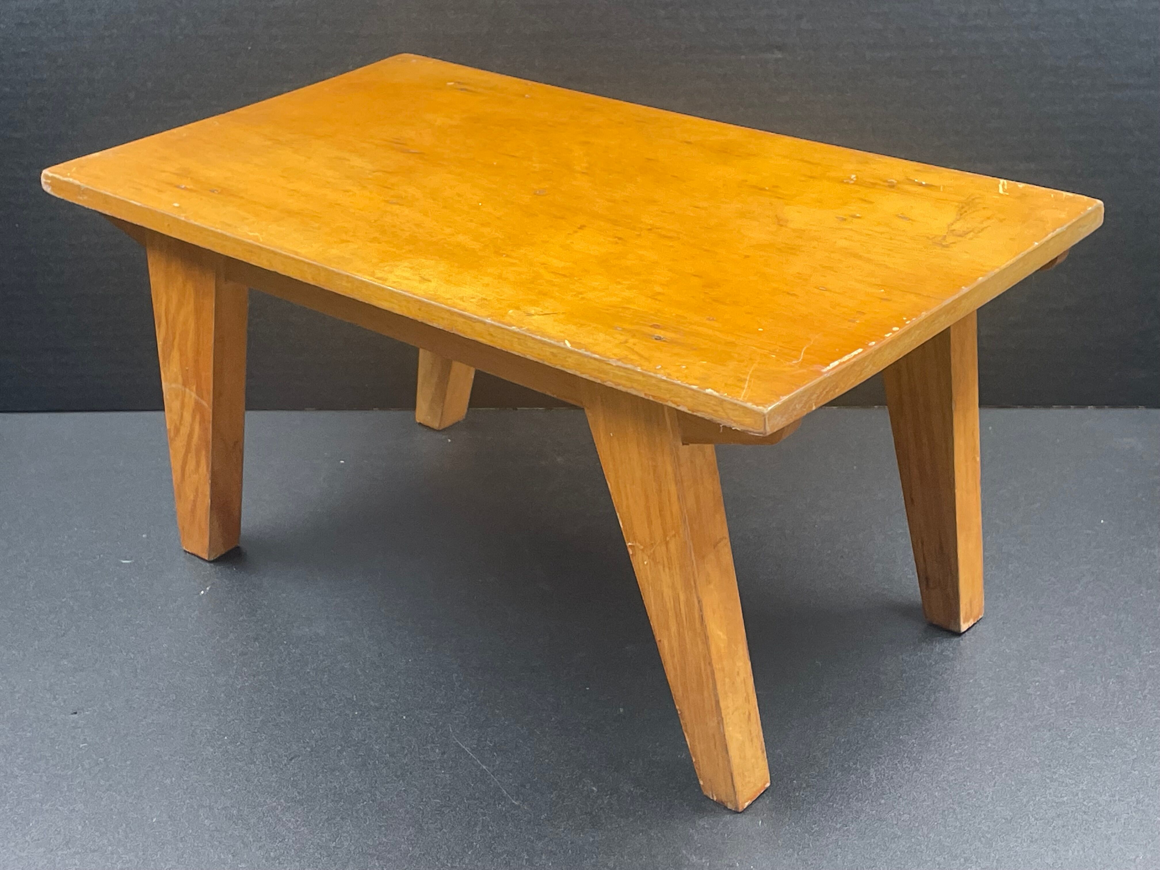 Lace bench decoration year 70