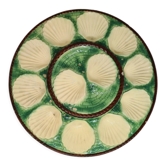 Majolica shell dish