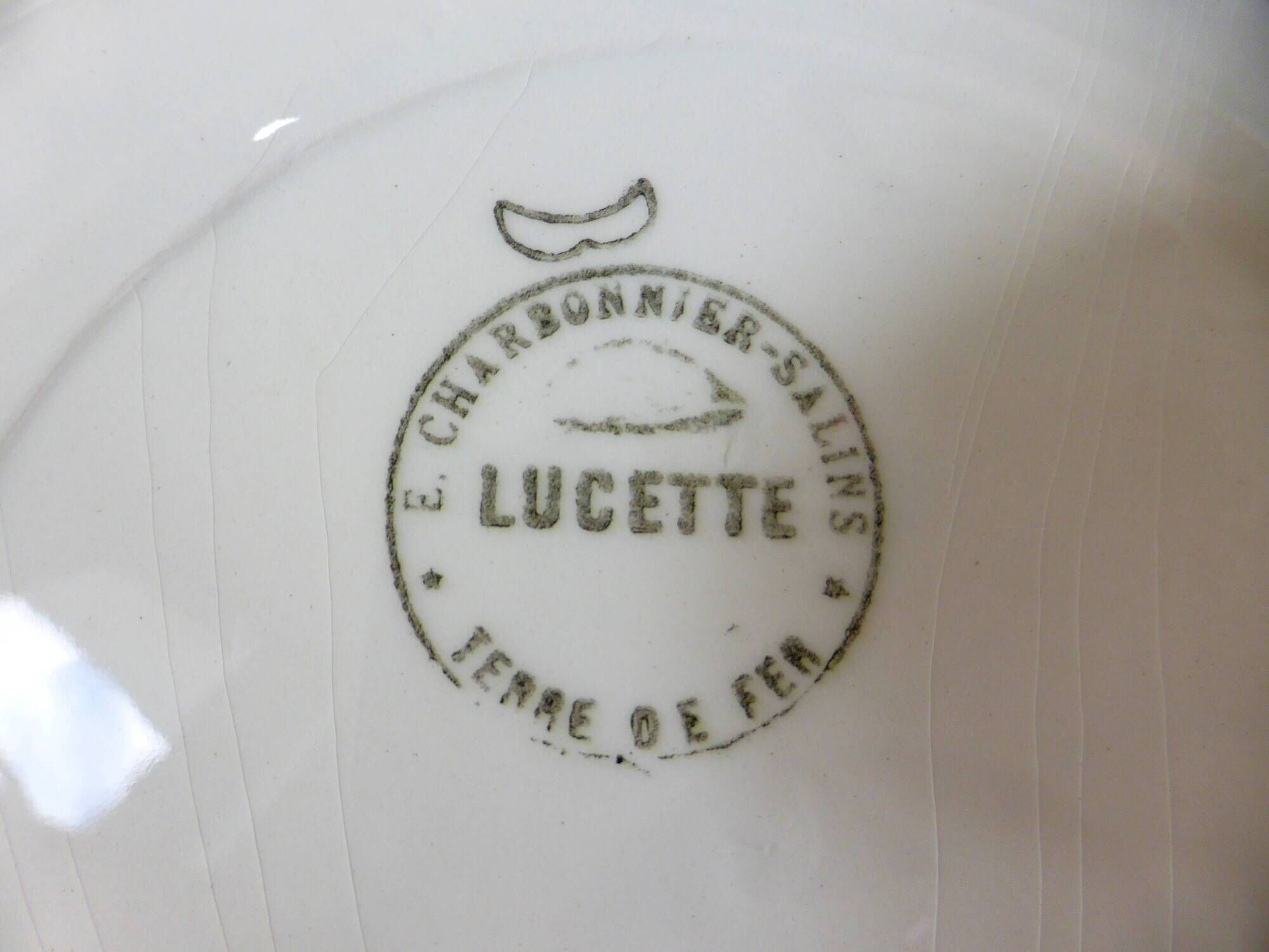 4 flat plates in iron earth from Les Salins model Lucette