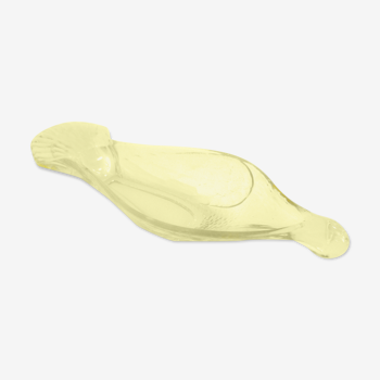 Plat coupe oiseau, en verre cristallin jaune pâle