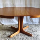 Round dining table extendable 8 pers, 70s-80s