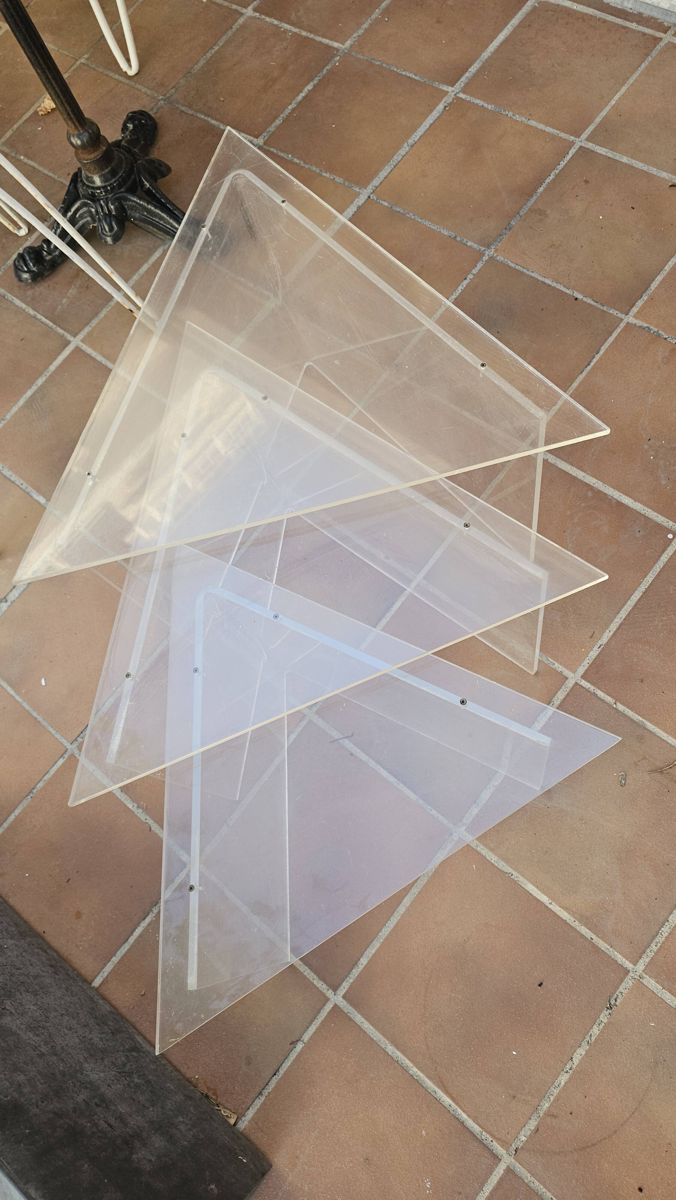 Table gigogne plexiglass triangle 90's