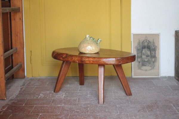 Table basse brutaliste en bois de loupe orme, déco intérieur,table de salon