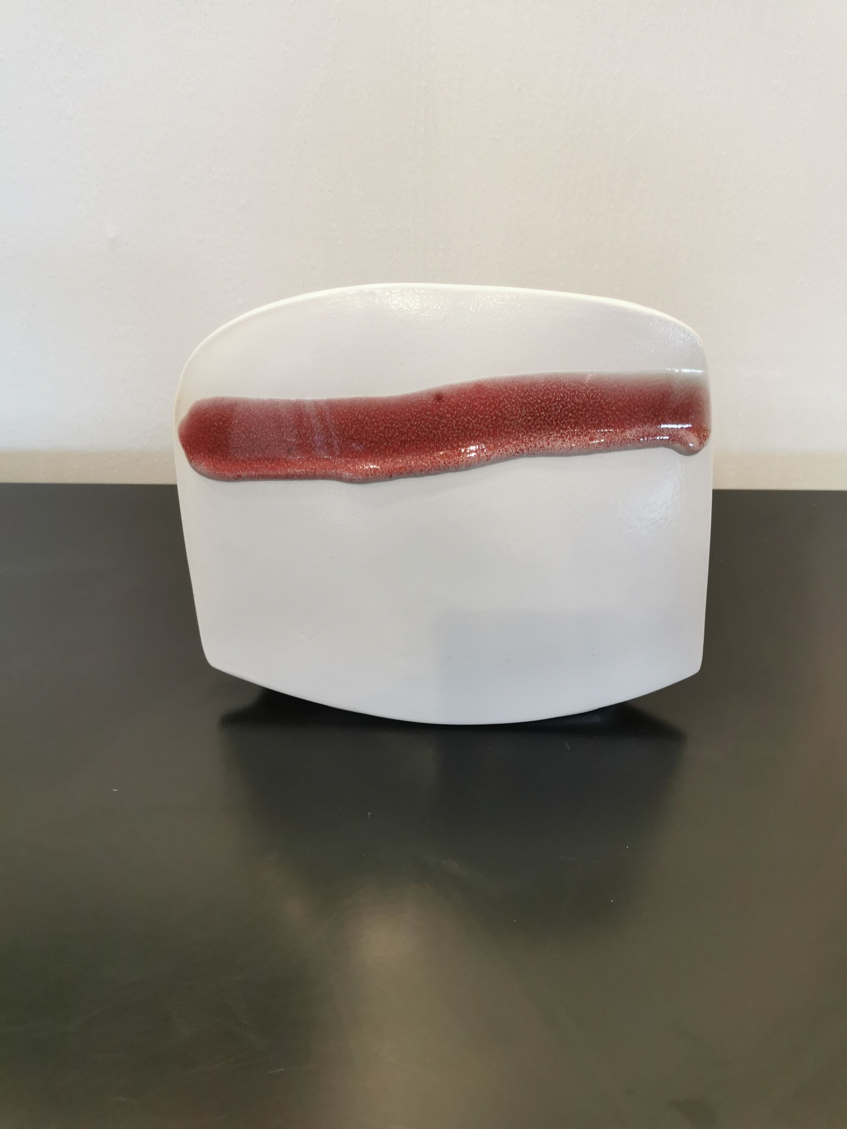 Virebent geometric vase