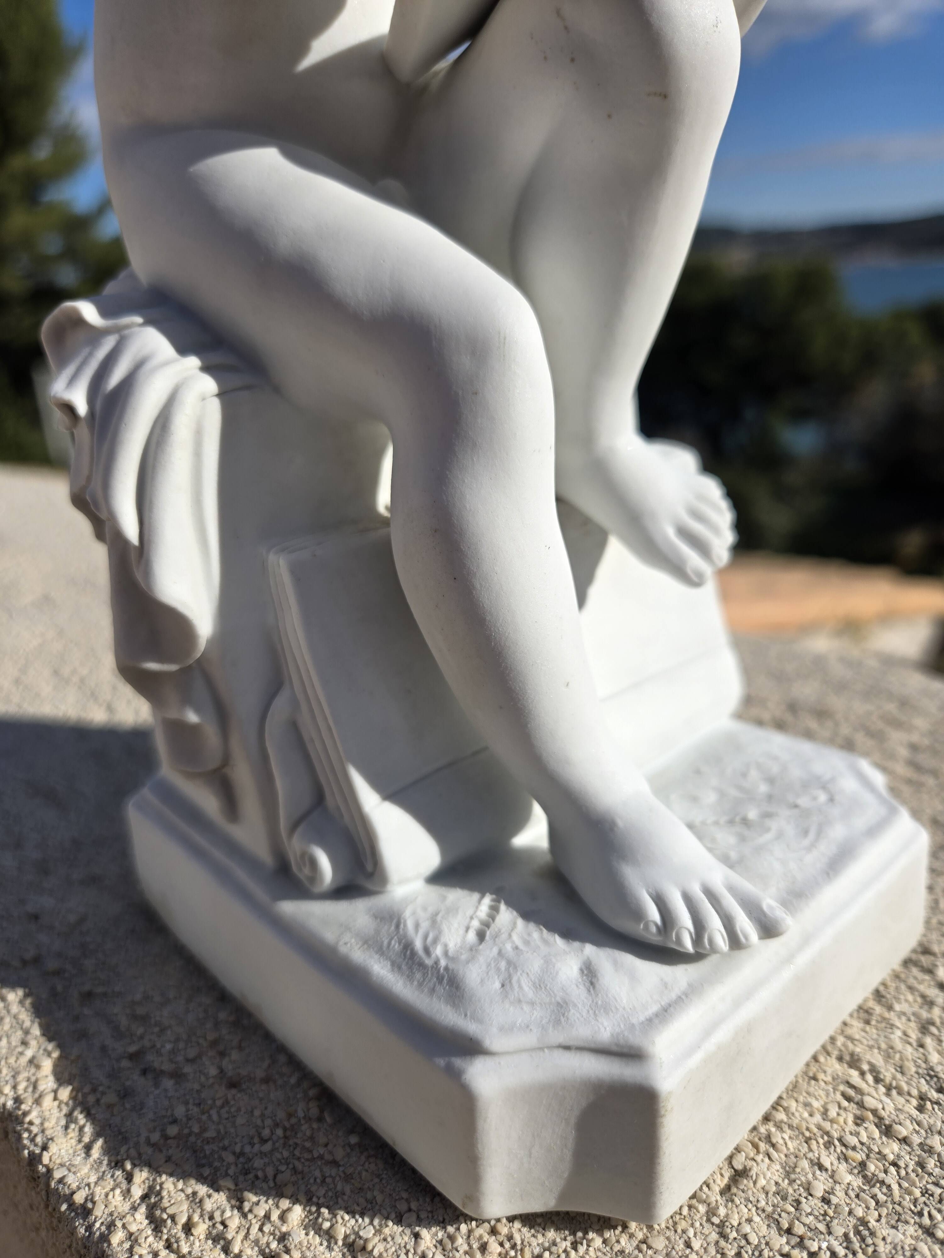 Statuette figurine en biscuit de porcelaine signée Antonio CANOVA