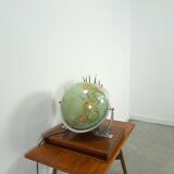Glazen globe Columbus Paul Oestergaard met atlas en lamp