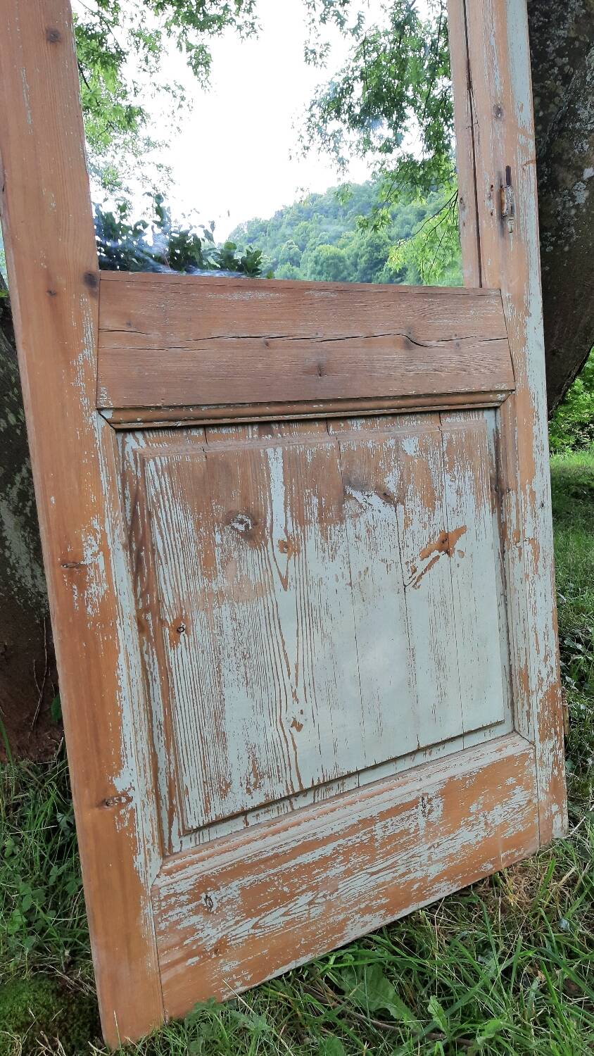 Mirror (Modernist Door, Barcelona)