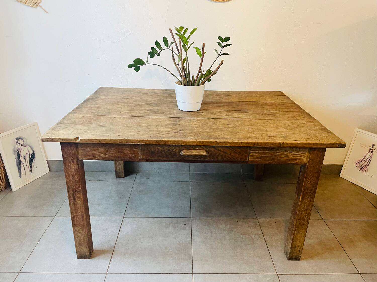 Très belle table de ferme vintage en bois massif