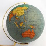 Tripod terrestrial globe 1960'