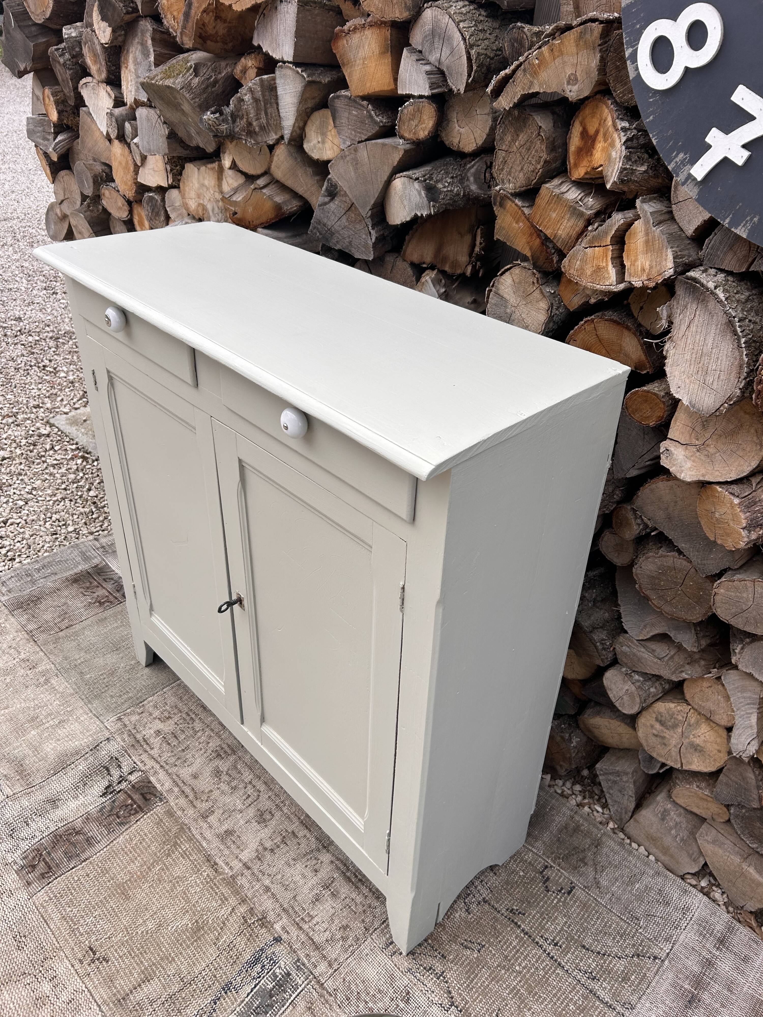 Parisian-style buffet