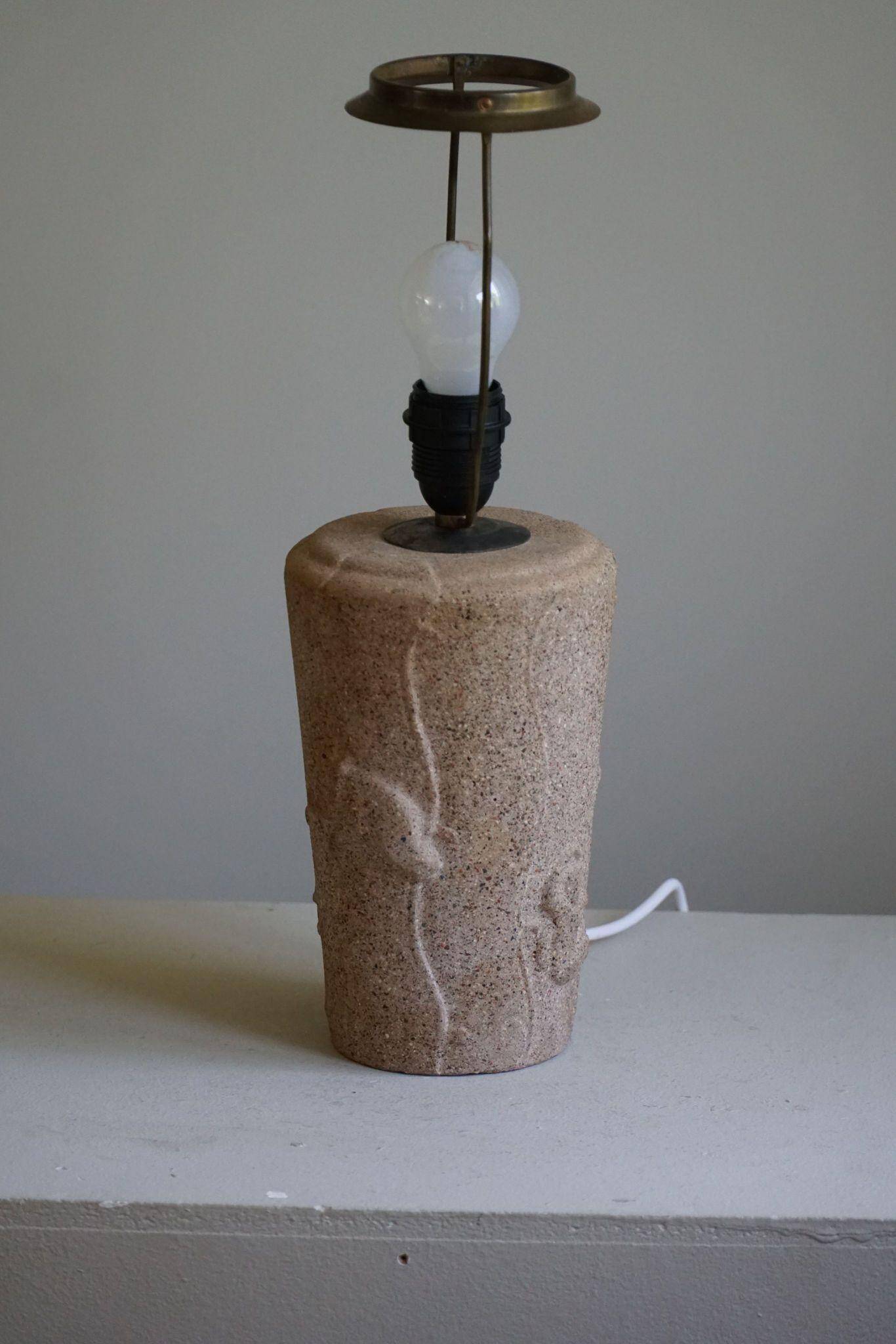 Vintage modern French table lamp in stone with elephant patterns, 1970s.