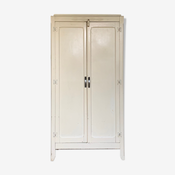 Armoire parisienne vintage