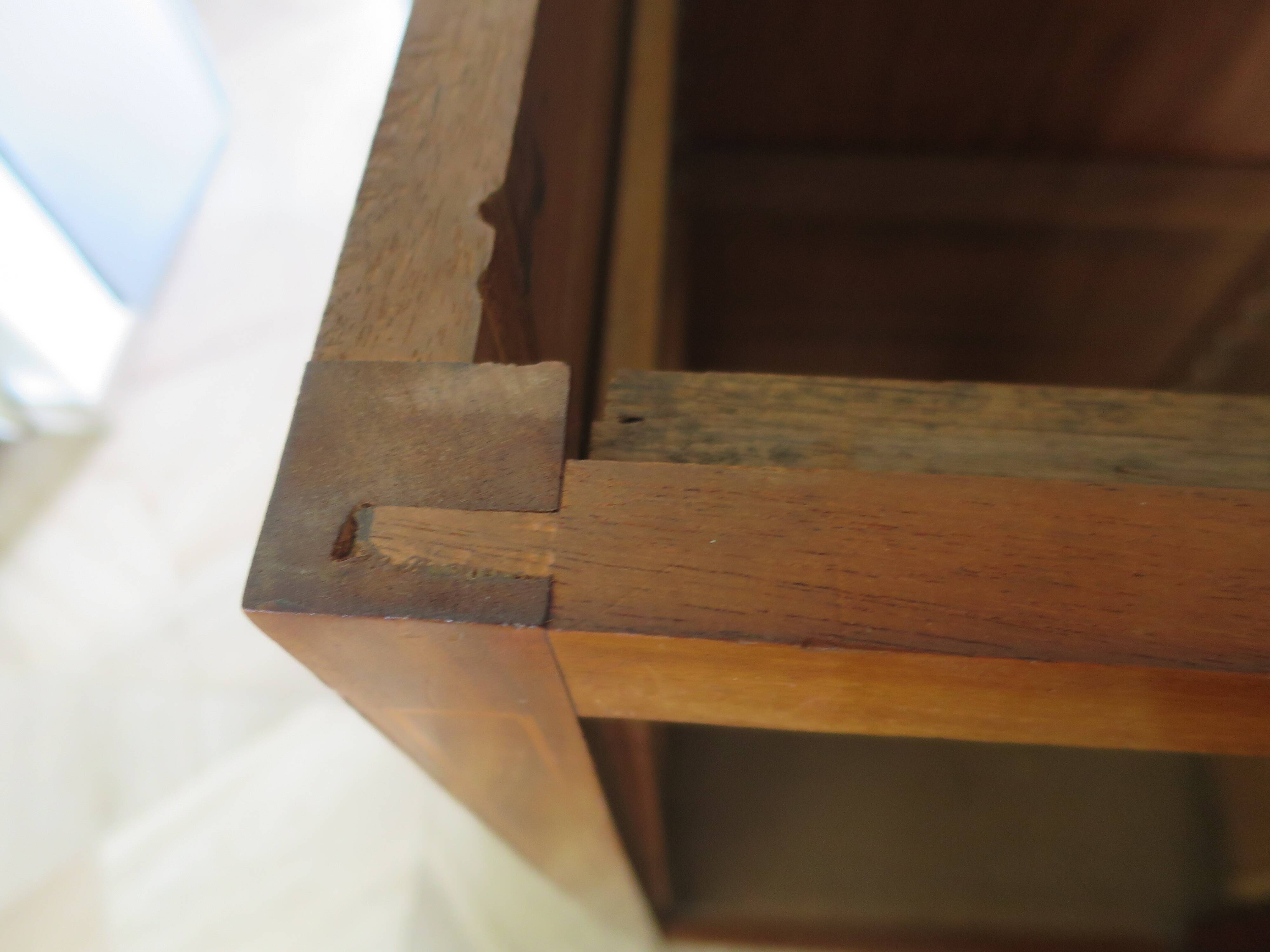 Buffet, bonnetière style Directoire