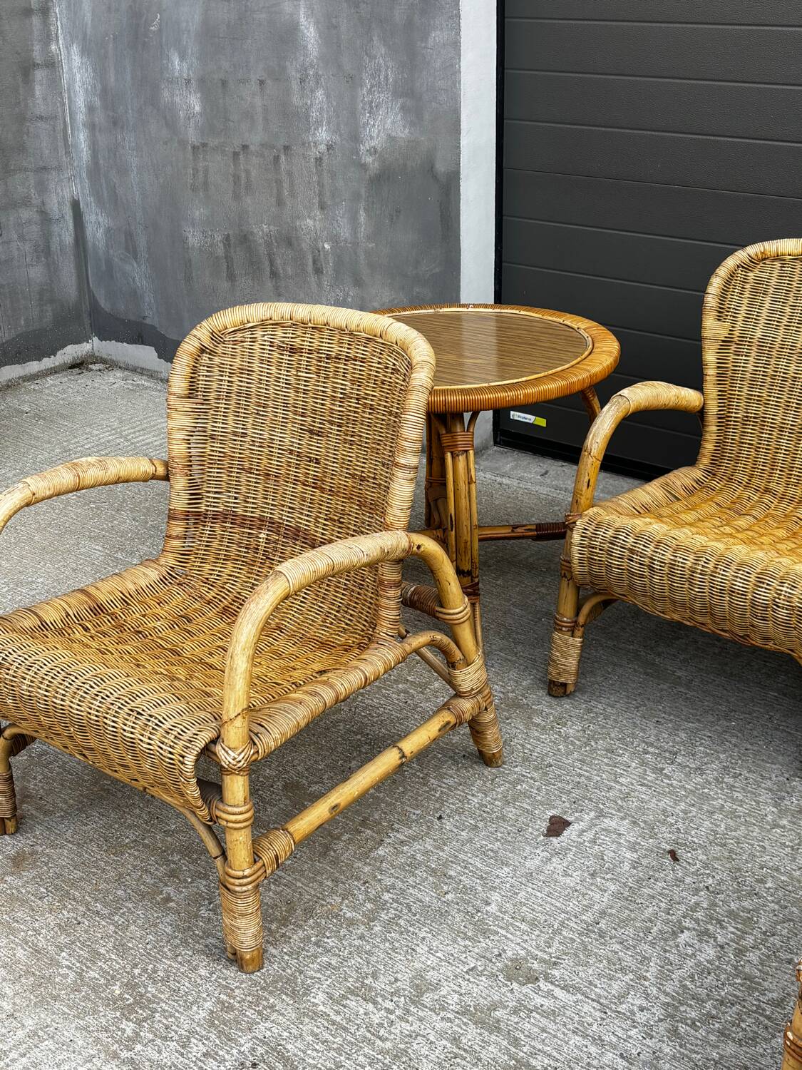 Vintage rattan garden furniture – complete set with sofa and armchairs.