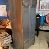 Former 2-door locker cabinet
