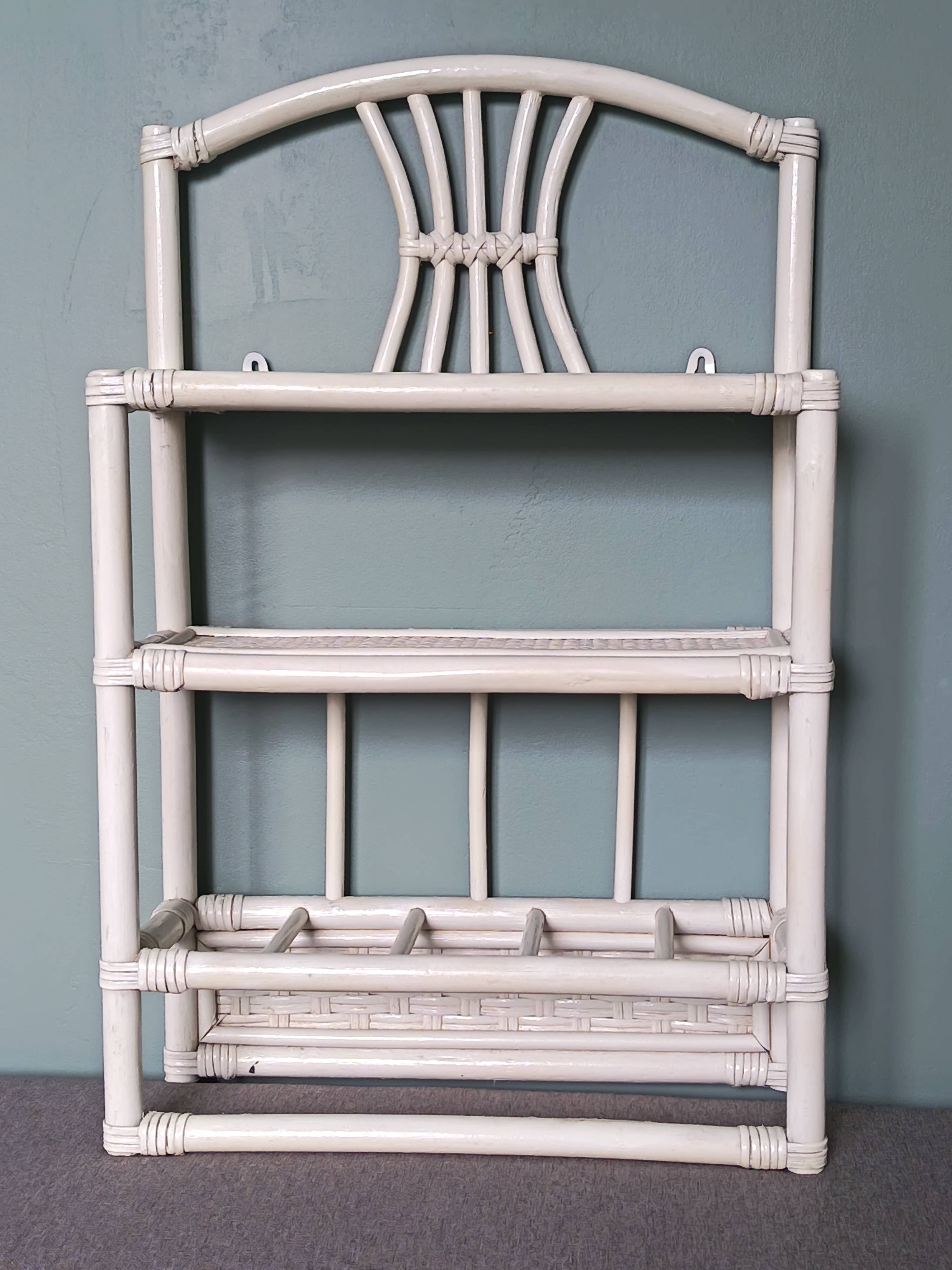 Etagère murale en rotin vintage