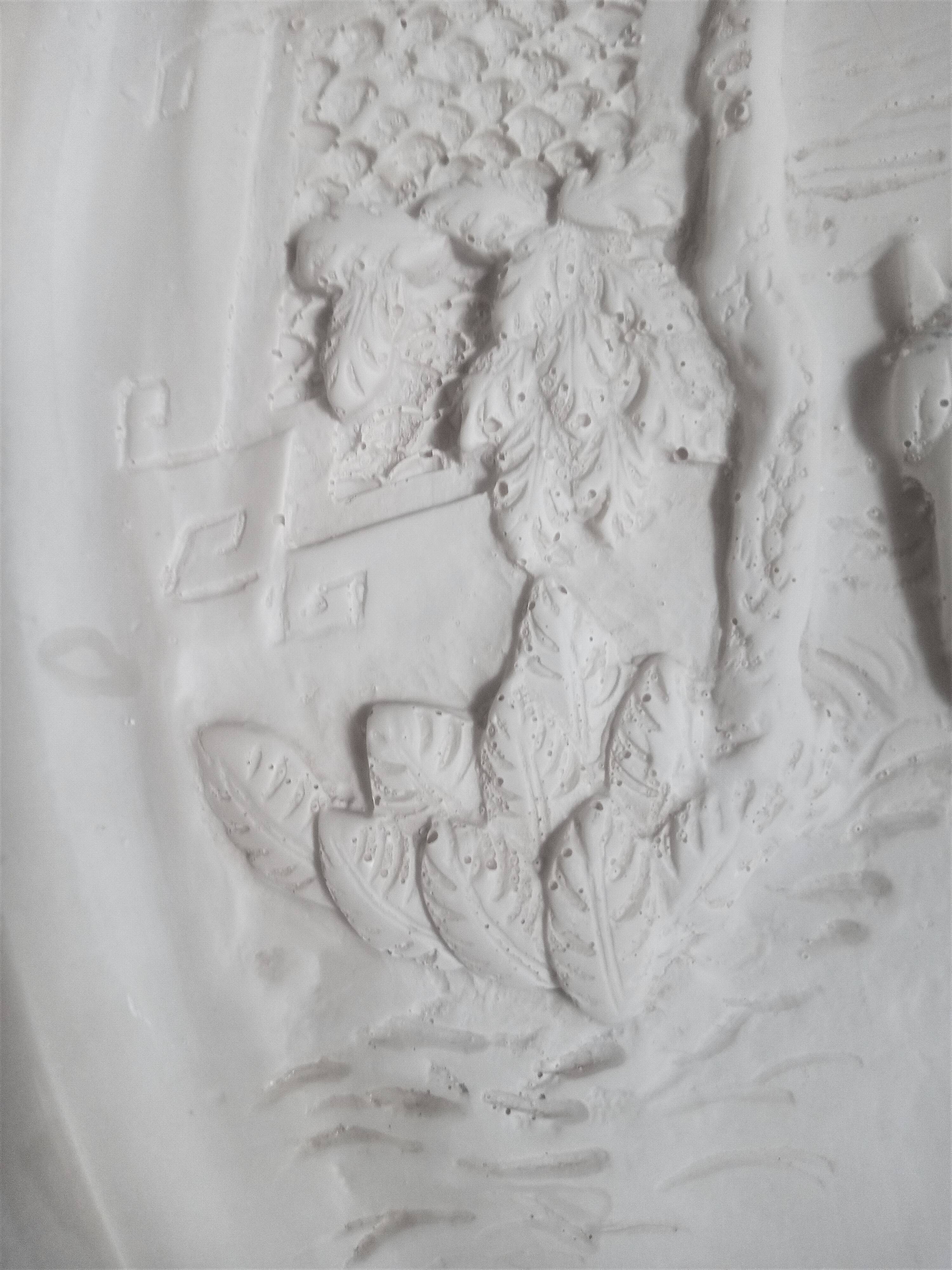 Large Chinese resin dish, sculpted motifs, signed