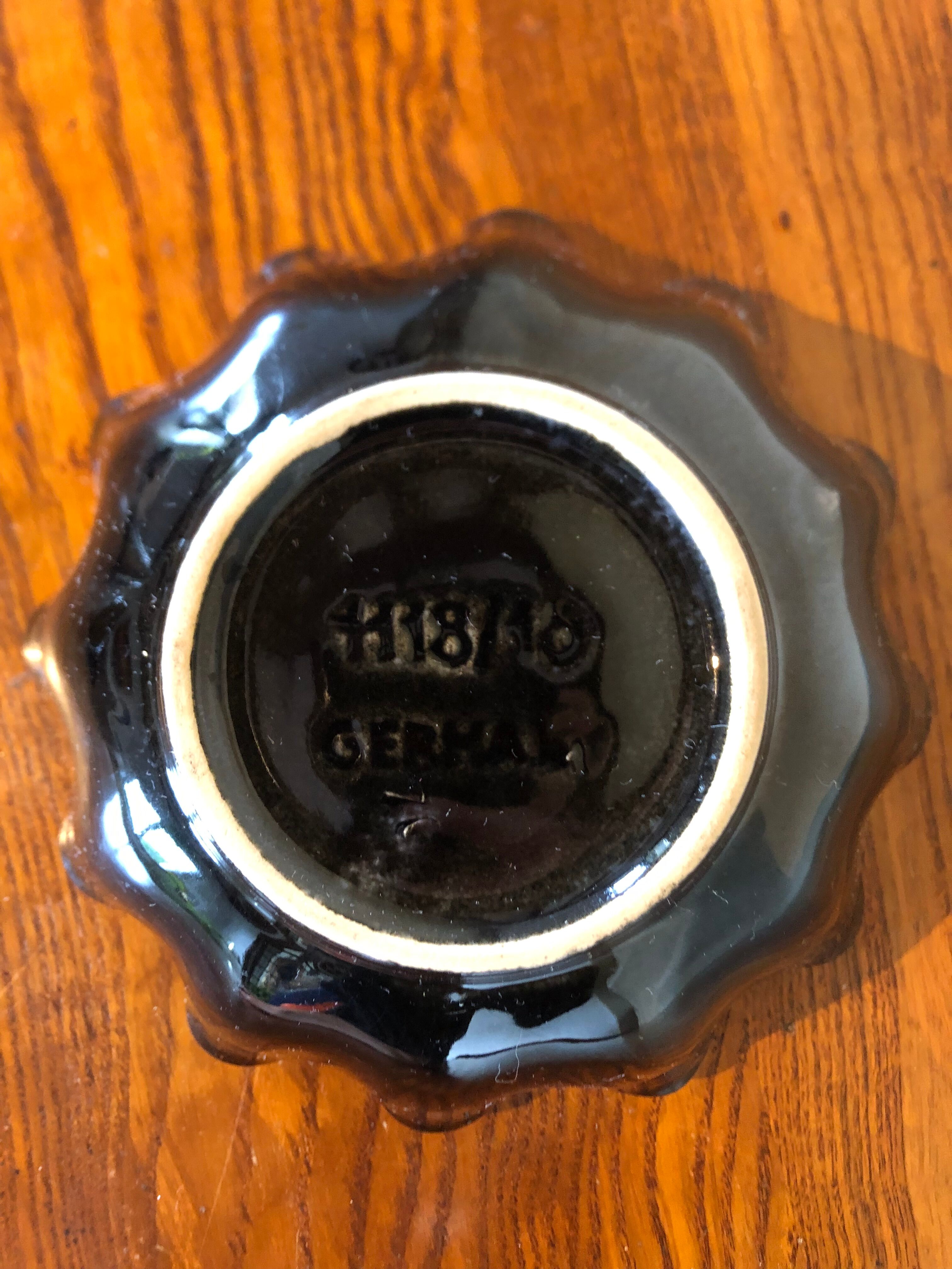 Empty ceramic pocket signed Germany