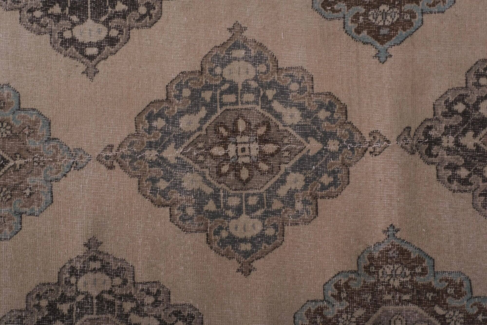 Vintage Turkish hallway rug 86x746 cm