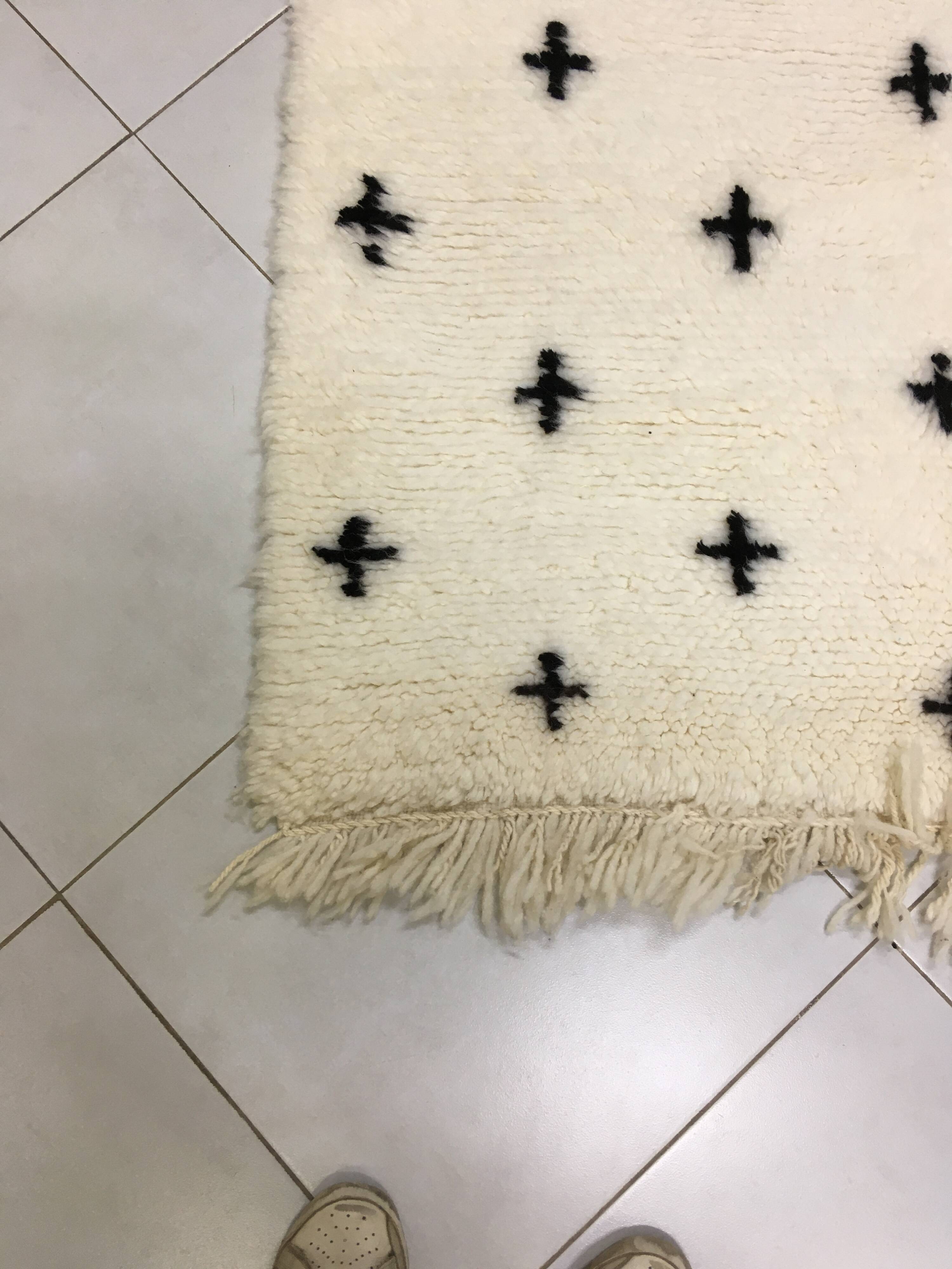 Berber Beni Ouarain rug 167 x 106 cm