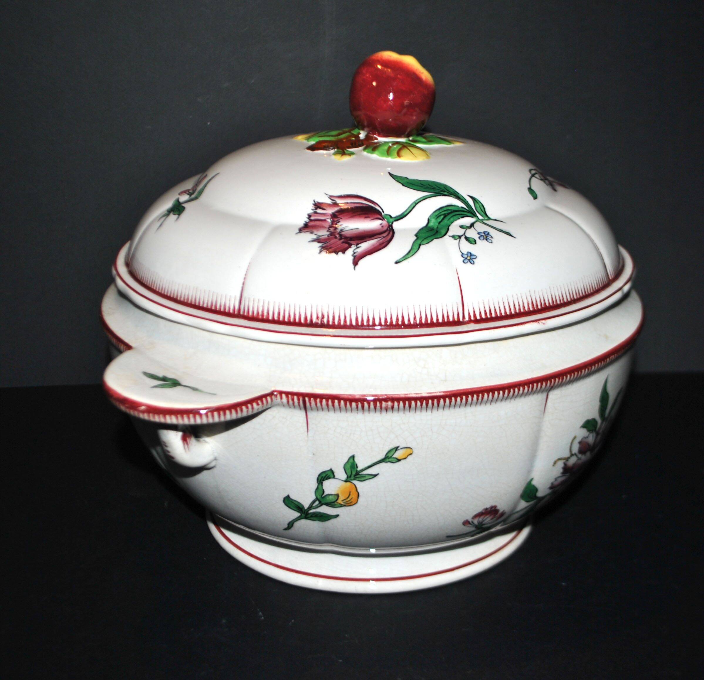 Antique hand-painted earthenware tureen from Vieux Strasbourg Sarreguemines