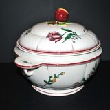 Antique hand-painted earthenware tureen from Vieux Strasbourg Sarreguemines