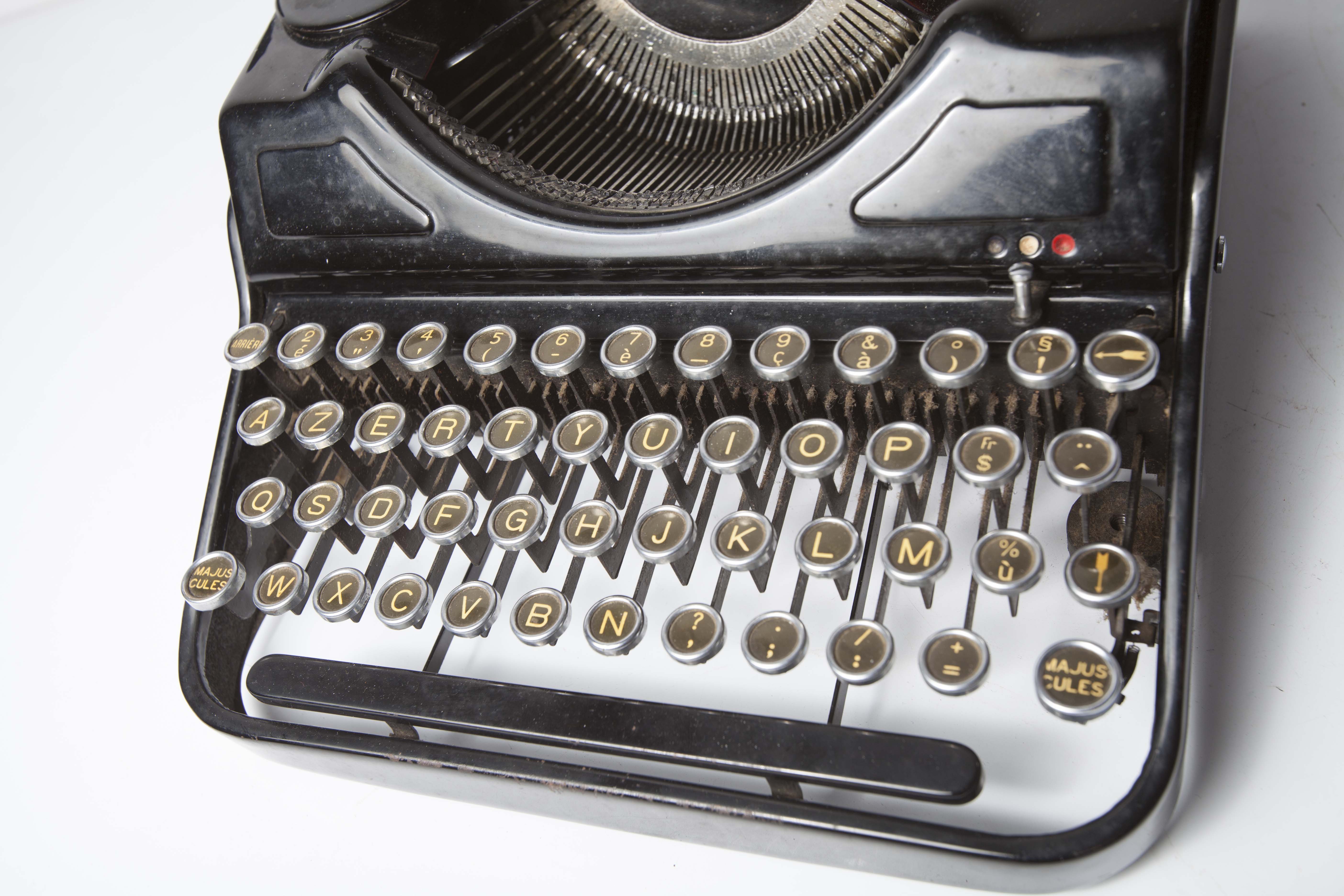 Machine à écrire Simtype de 1951