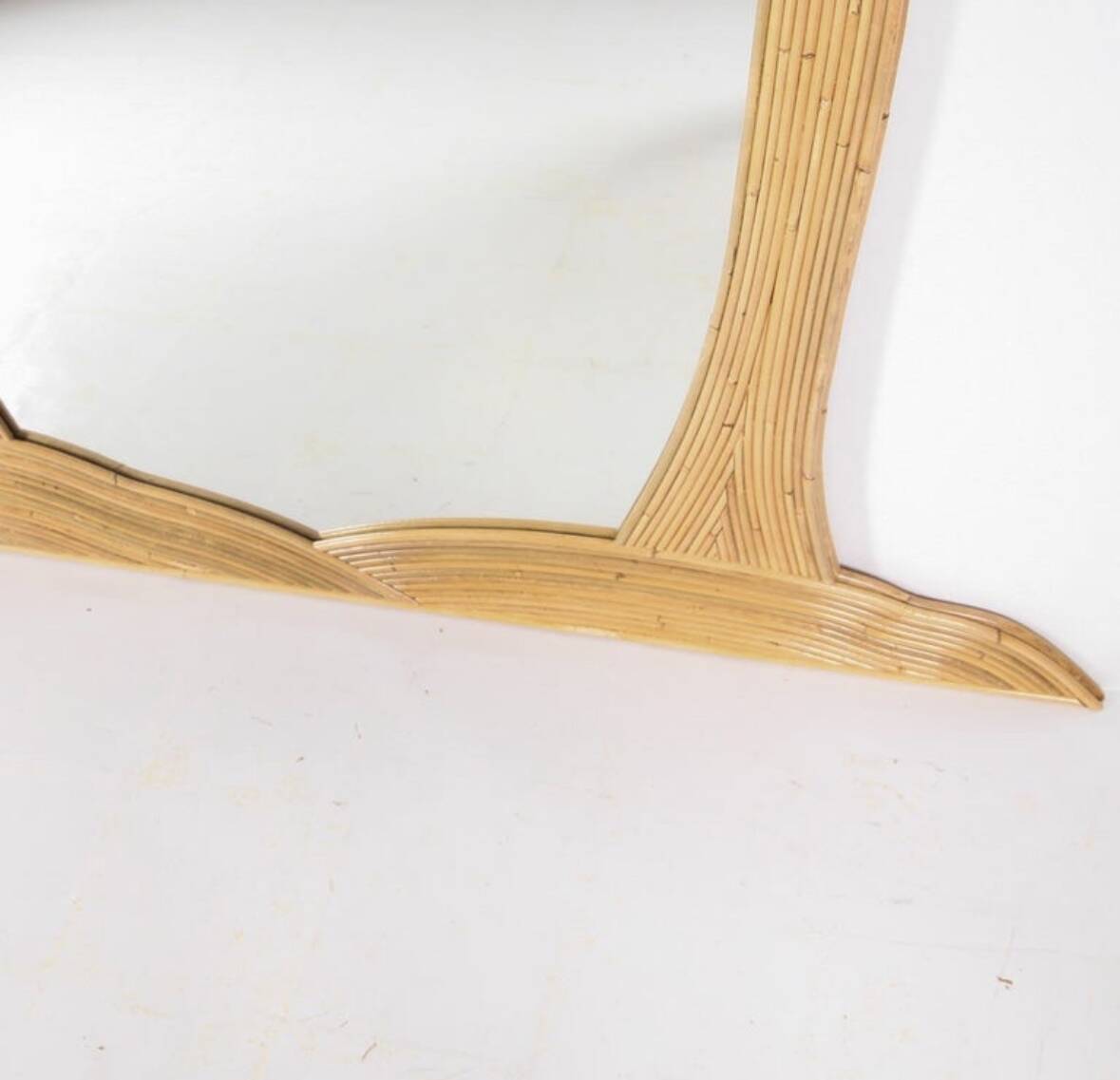 Mirror "palms" in rattan