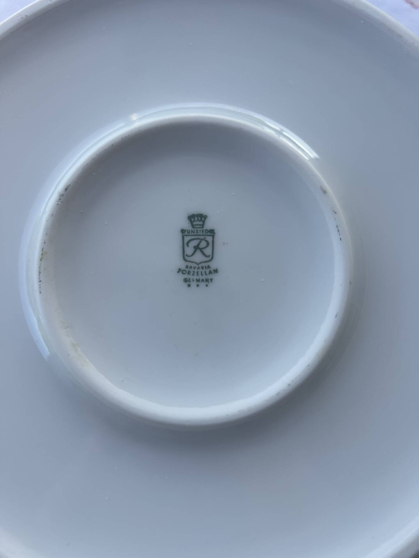 Porcelain soup tureen with floral pattern
