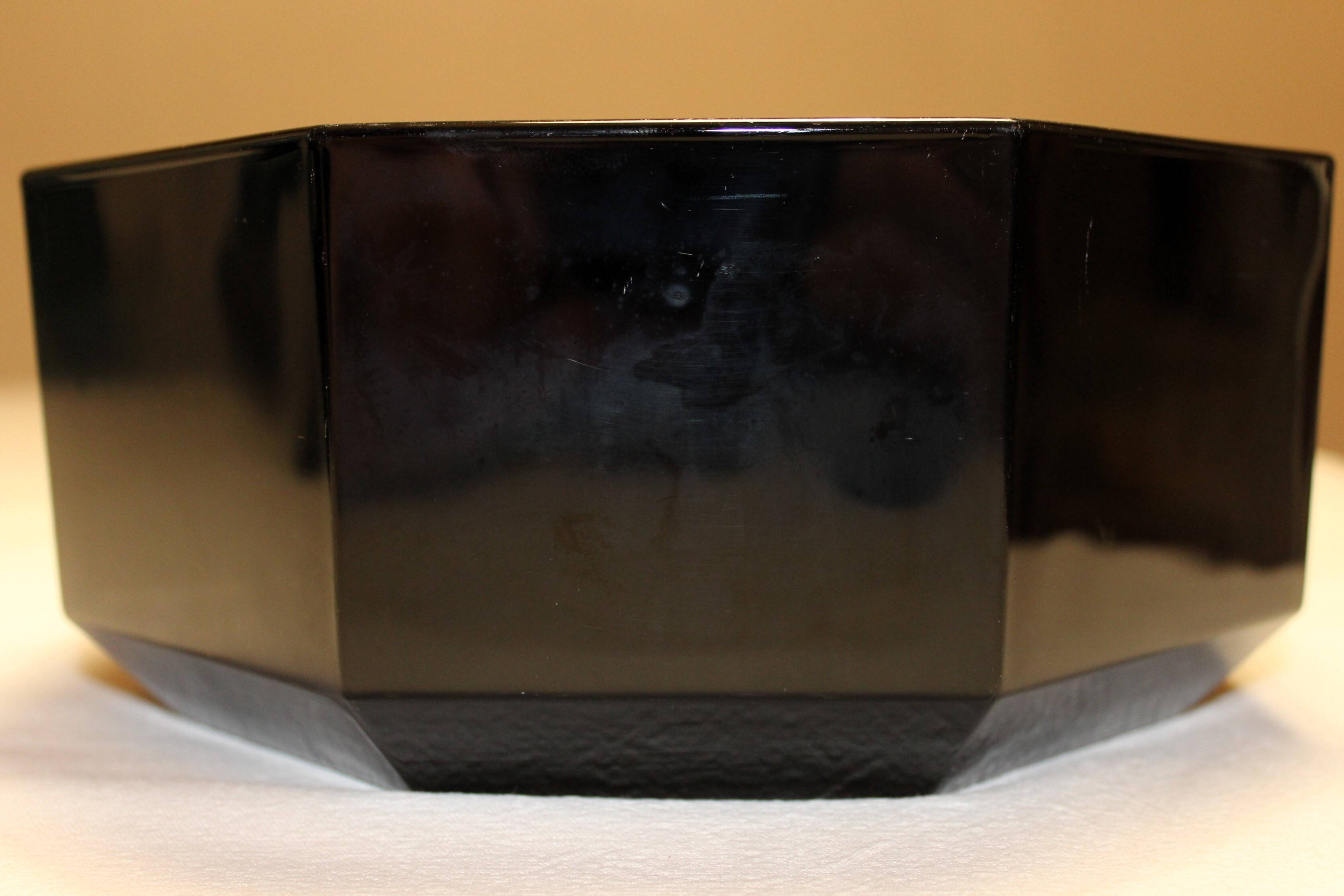 3 black Arcoroc "Octime" serving dishes