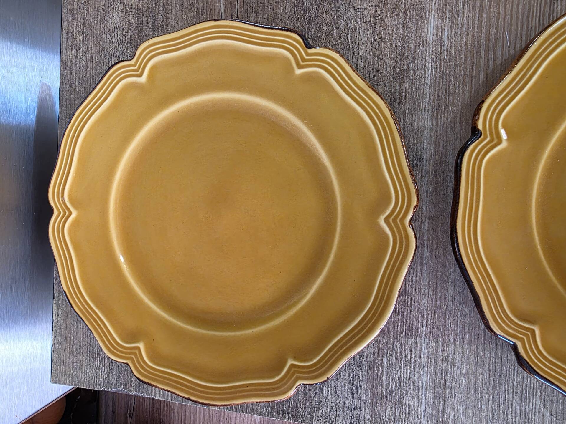 5 Dieulefit Milon plates in glazed earthenware