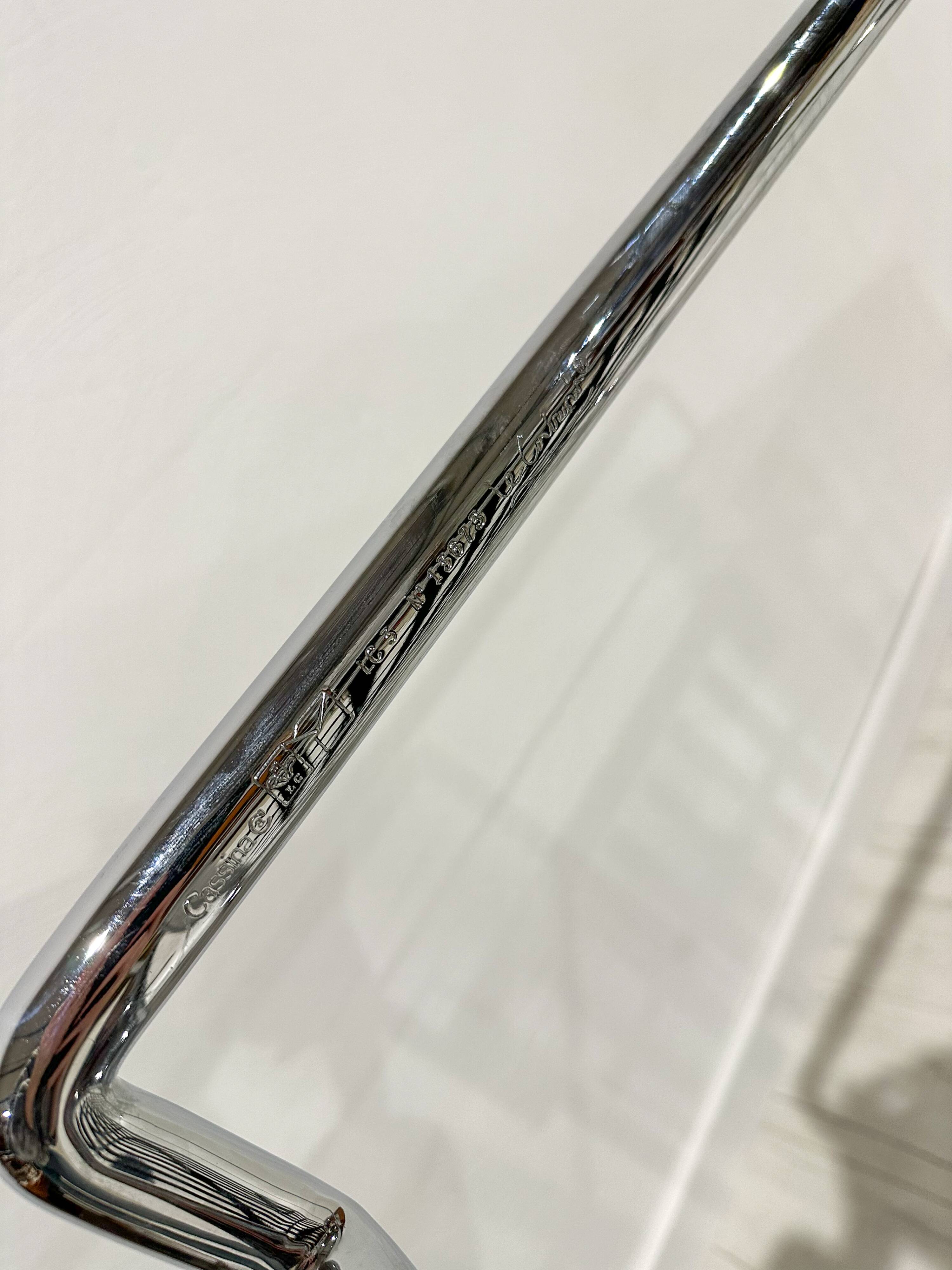 Fauteuil vintage en cuir lc3 par le corbusier & charlotte perriand - cassina