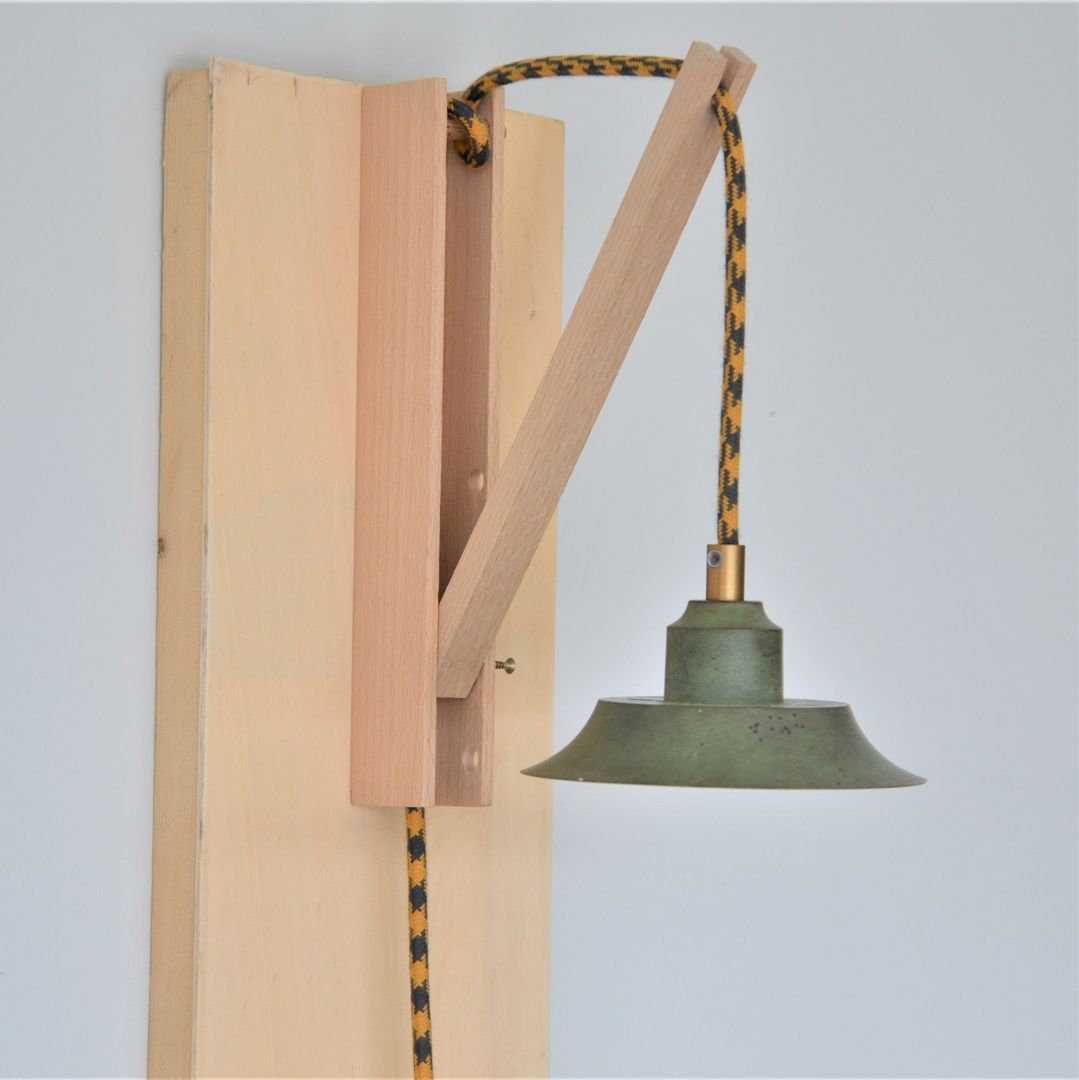 Green lamp and wooden support