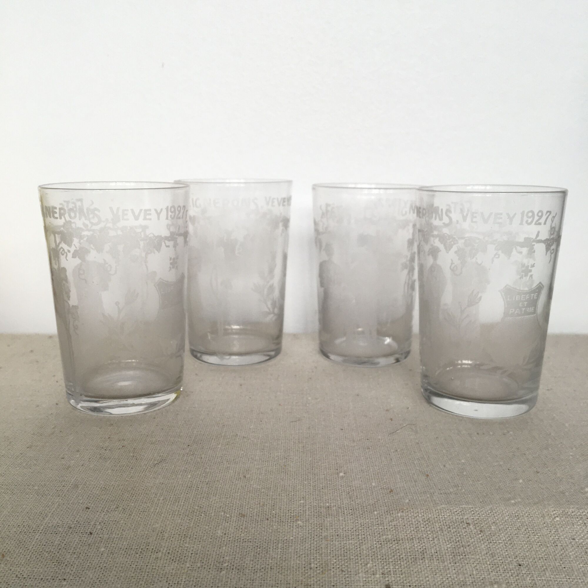 Set of 4 engraved cups "Vevey winegrowers' festival 1927"