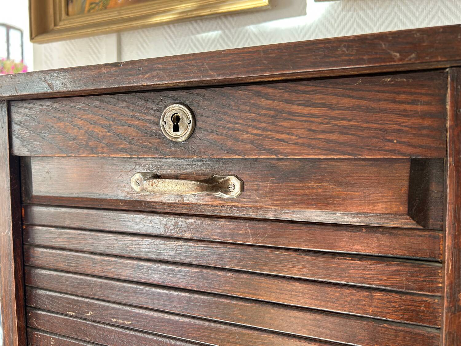 Roll-top filing cabinet