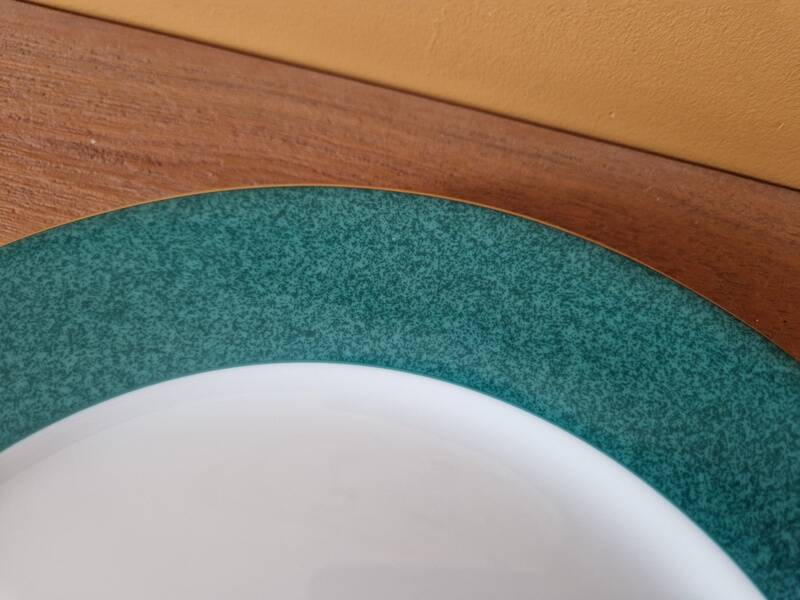 Limoges porcelain and decorated with Sologne porcelain Flat plate