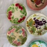 Barbotine plates