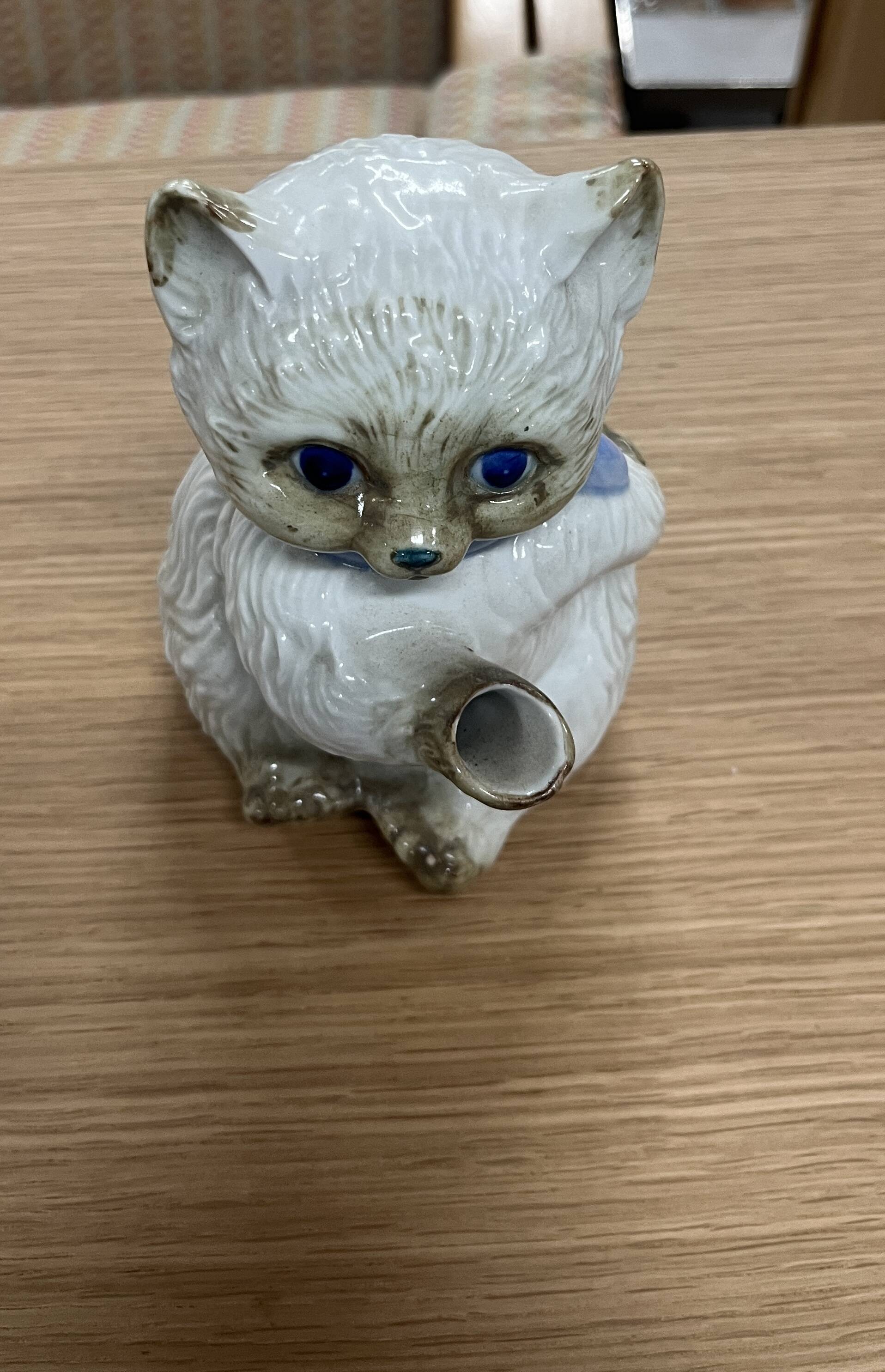 Japan cat teapot