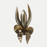 Brutalist wall lamp of a stylized flower attributed to Richard and Isabelle Faure
