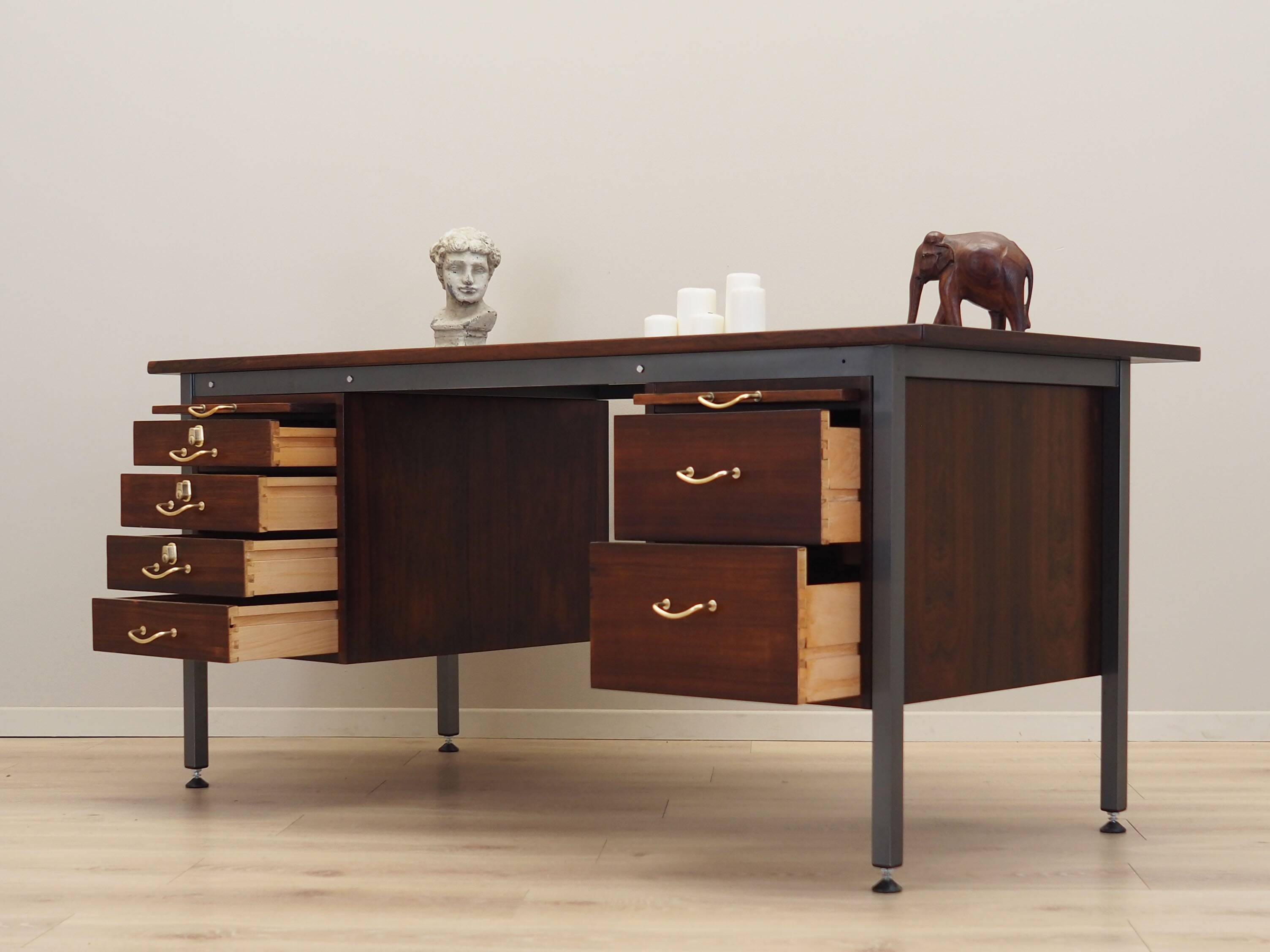 Rosewood desk, Danish design, 1970s, production: Denmark