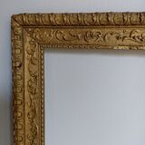 Cadre ancien en bois doré