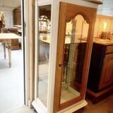 Oak and chamomile display case