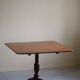 Table pliante carrée antique en loupe, fabriquée à la main en Suède, XIXe siècle