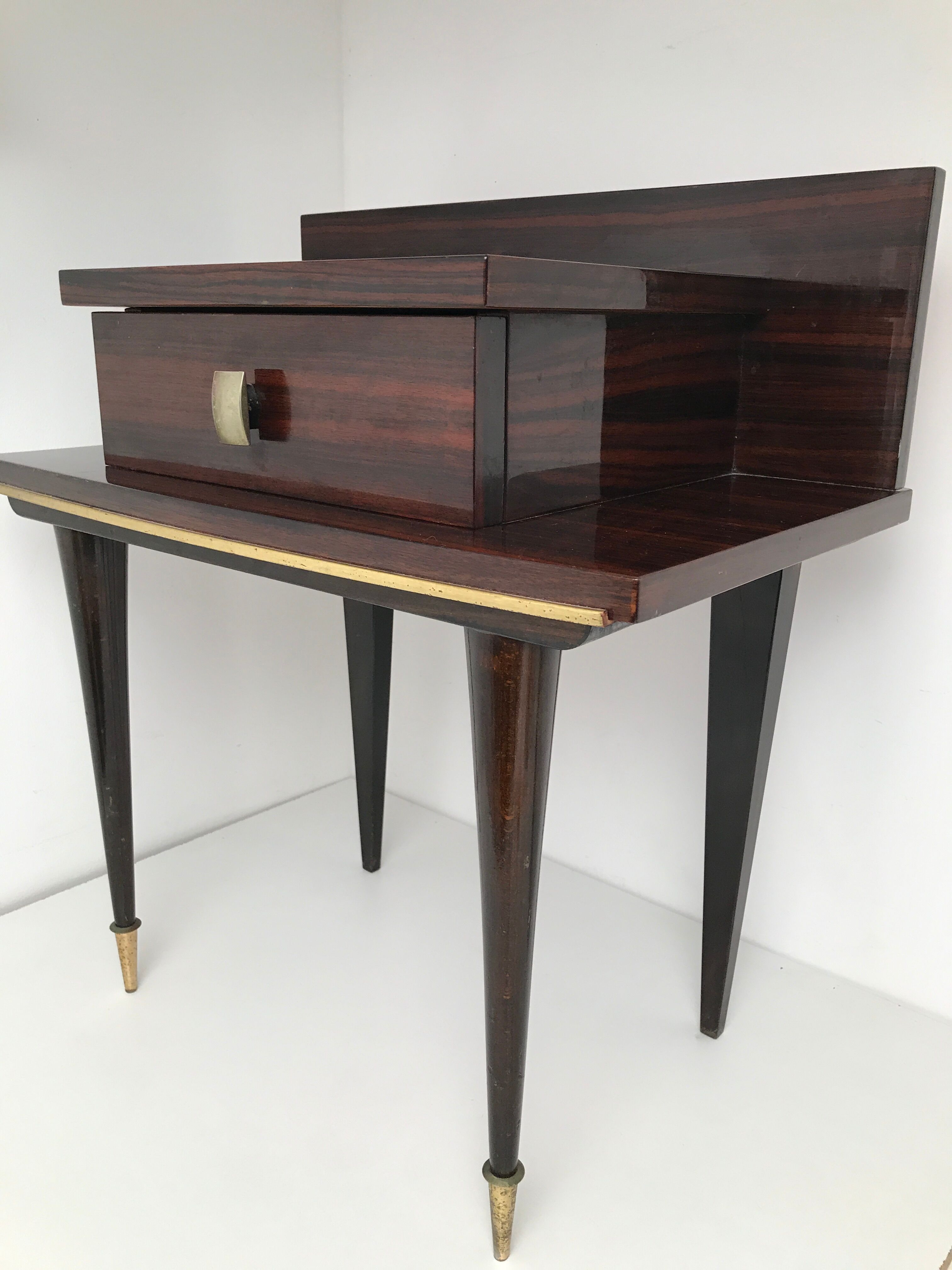 Chevet années 50-60 vintage en formica vernis laqué et pieds compas
