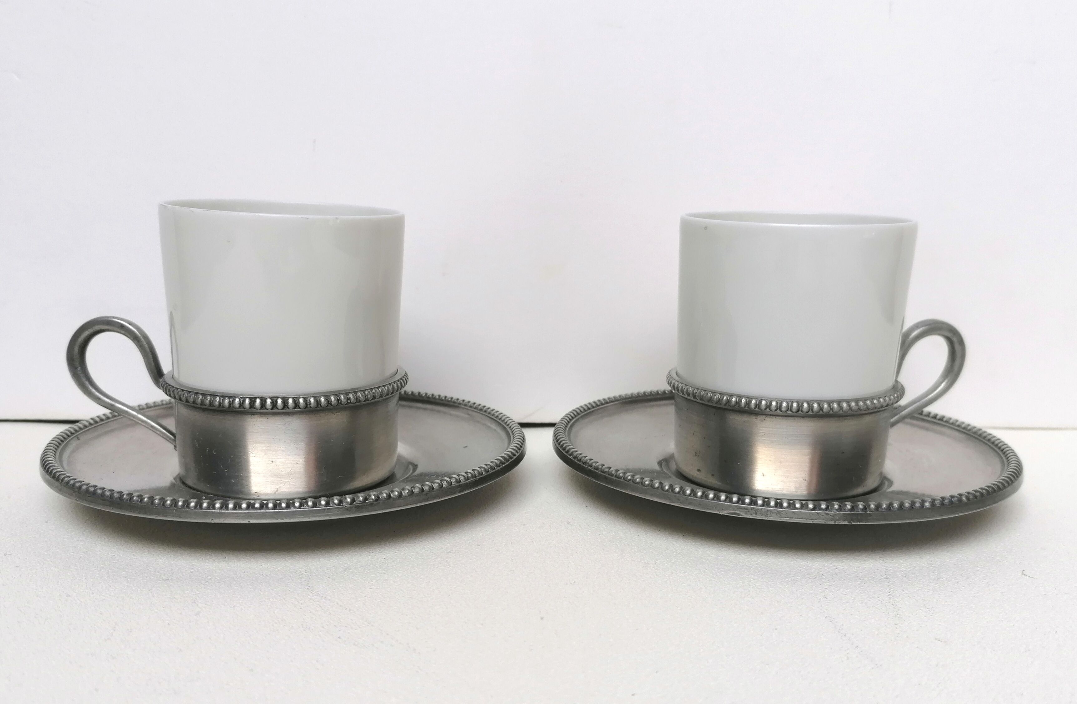 Set of 2 cups