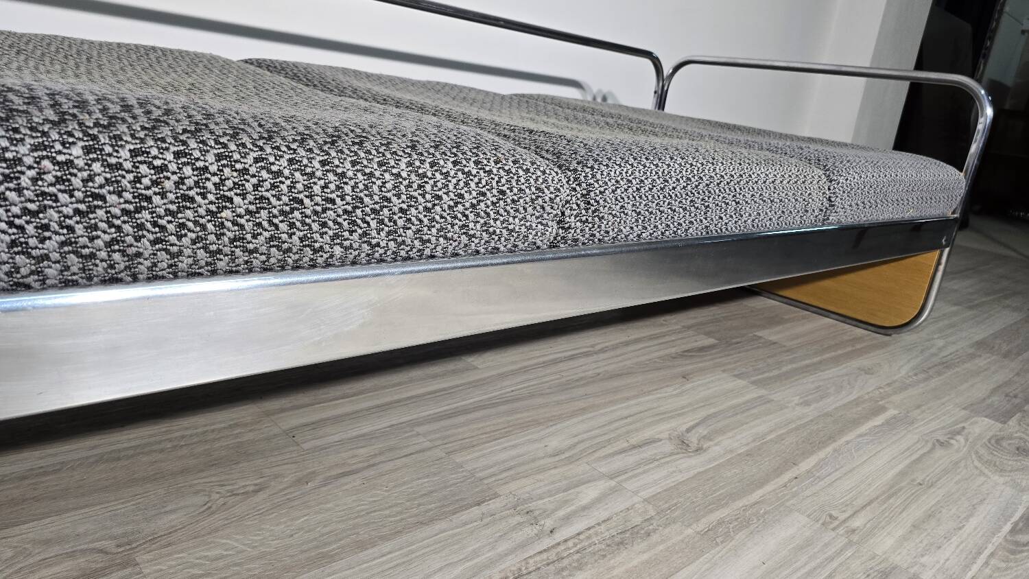 Bauhaus Chrome Sofa by Robert Slezak for Slezak Factories, 1930s