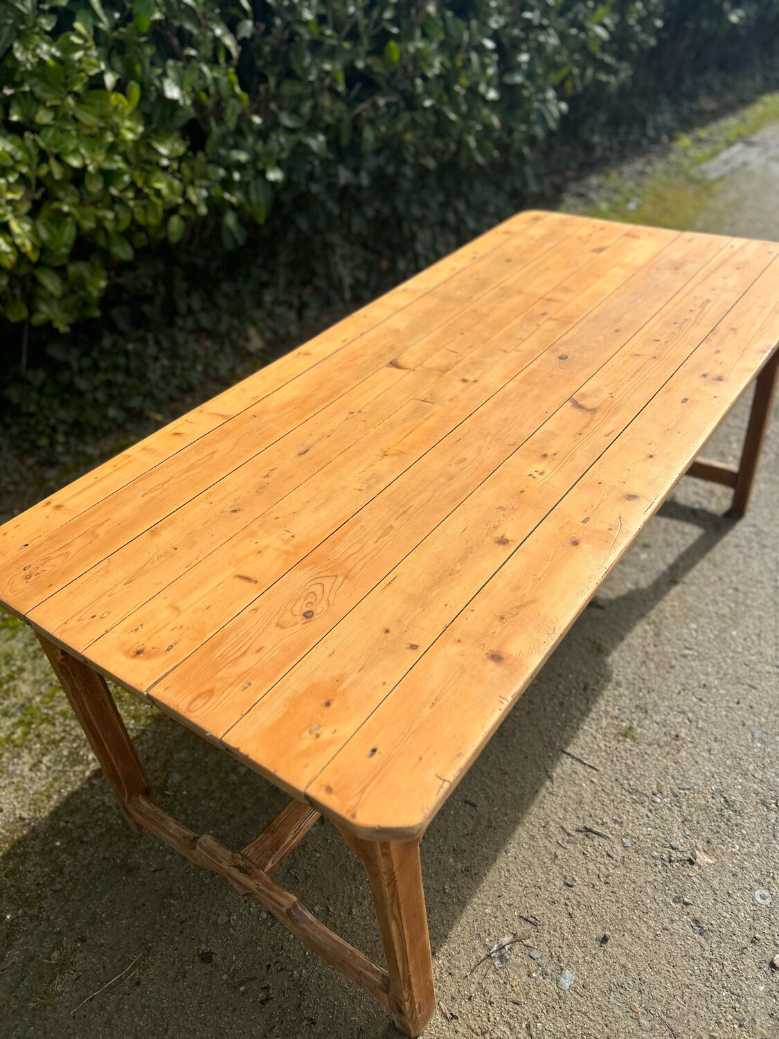 Farmhouse table